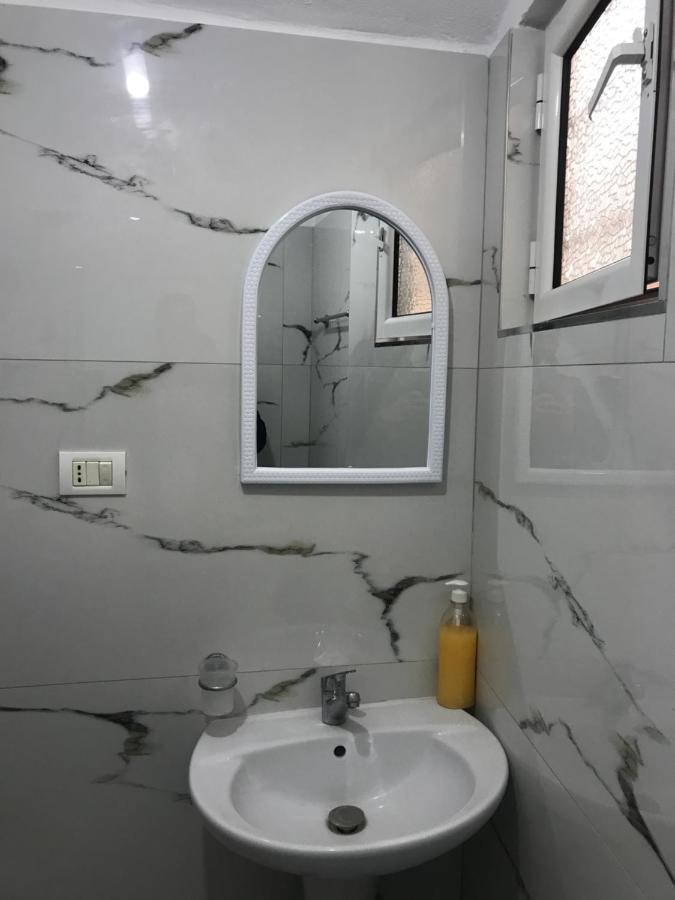 סרנדה Apartament Roisin מראה חיצוני תמונה