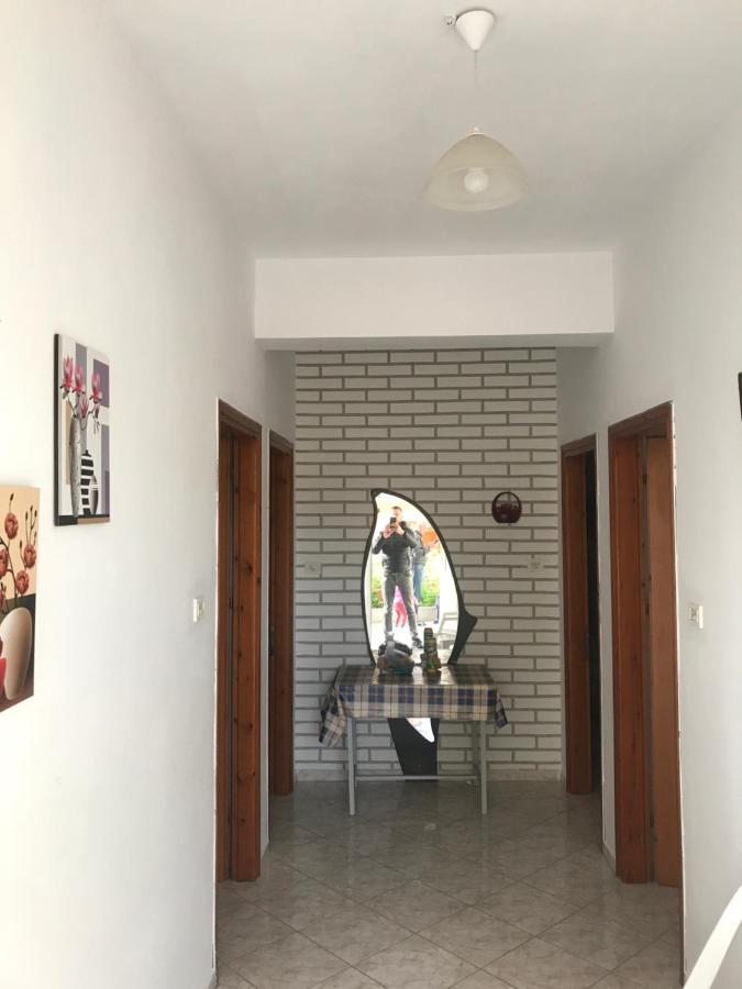 סרנדה Apartament Roisin מראה חיצוני תמונה