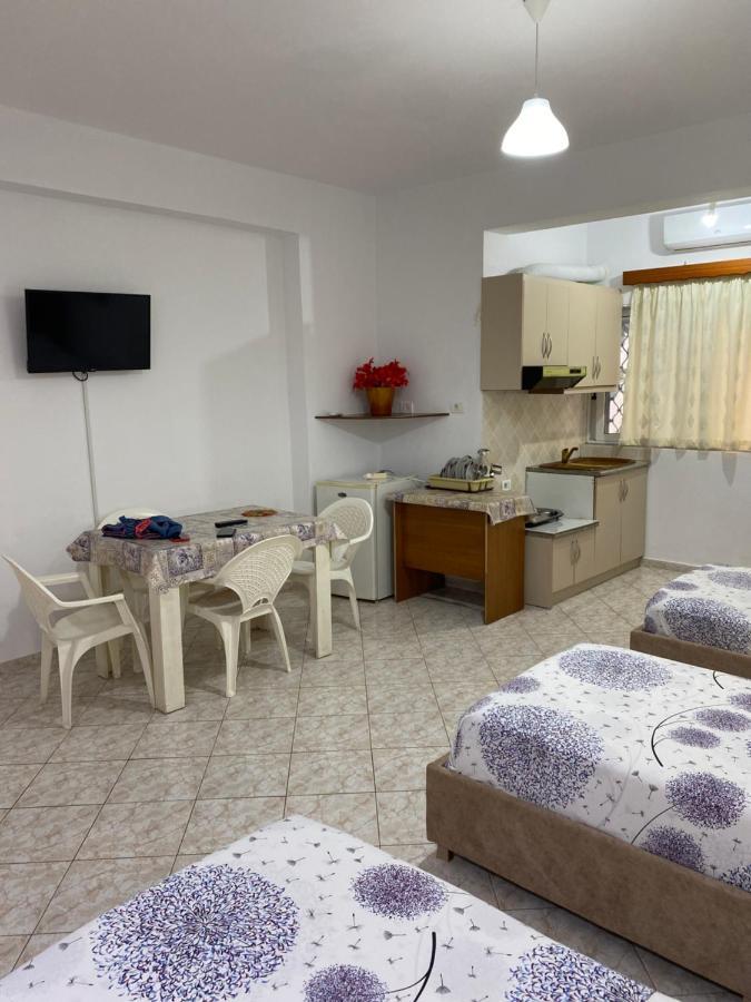 סרנדה Apartament Roisin מראה חיצוני תמונה
